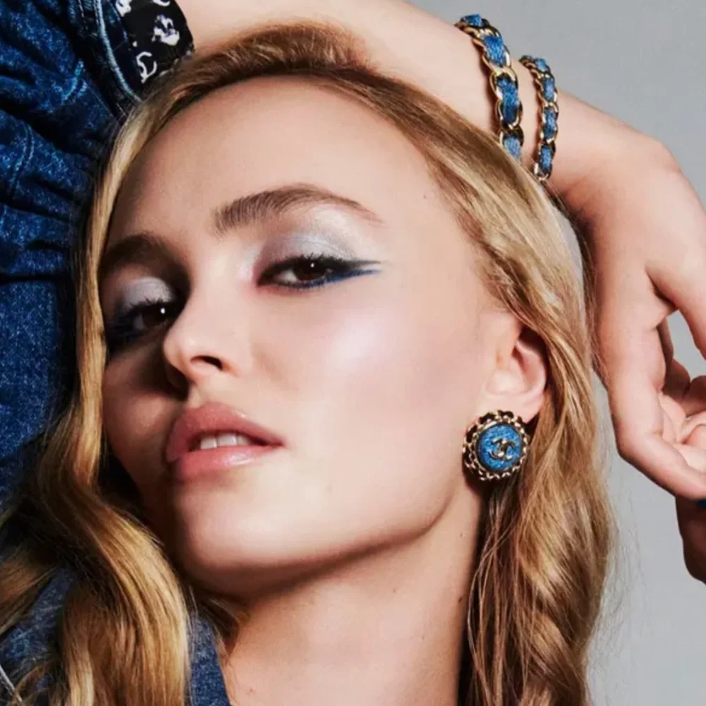 Limited edition) Chanel noir allure mascara. 97 Indigo